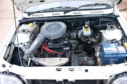 1994 Fiesta 1.1L Engine Bay.jpg