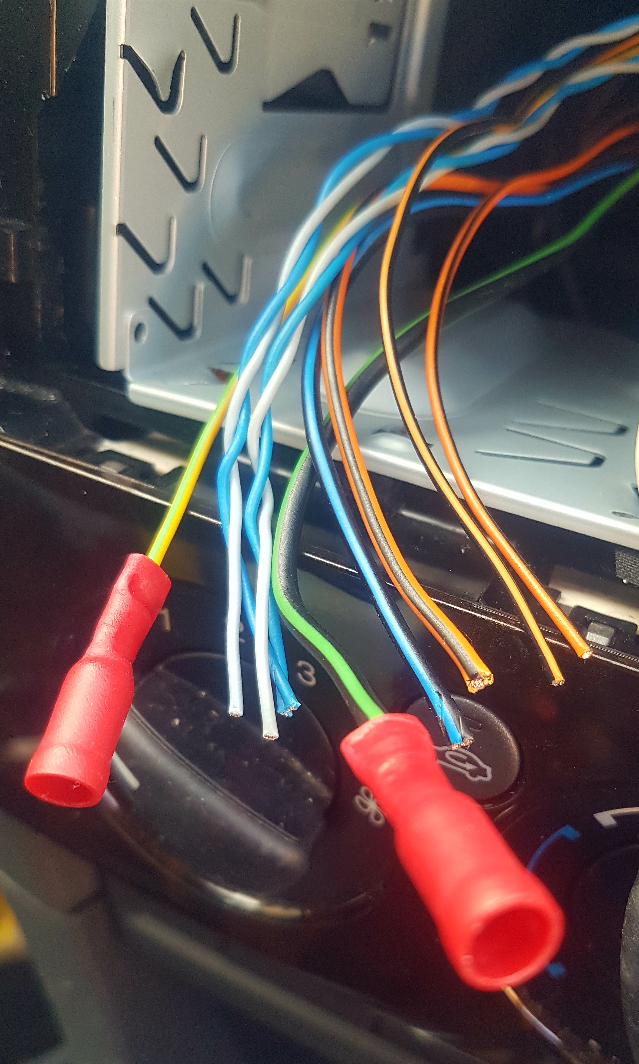 Radio wiring colour coding assistance needed - Ford Focus Club - Ford