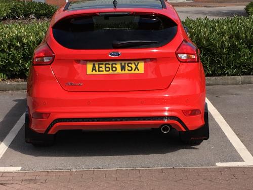 ford focus st line mud flaps